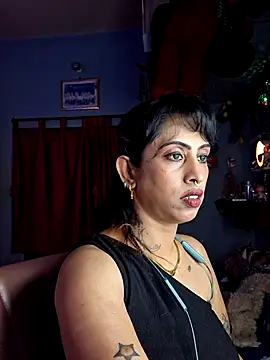 Love Beauty01 online show from 04.18.26