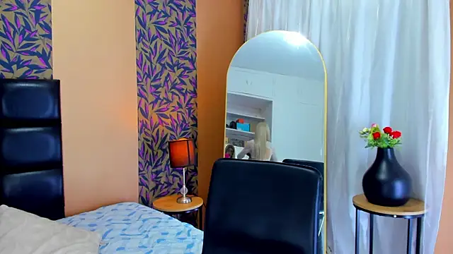 mysterius boy online show from 10.27.25