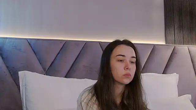 Snapshot of MiaMarlow chatting on 10.07.25 MiaMarlow online show from 10.07.25