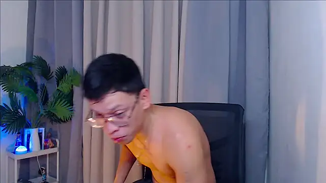 Snapshot of pinkcock_froi2305 chatting on 09.24.25 pinkcock froi2305 online show from 09.24.25