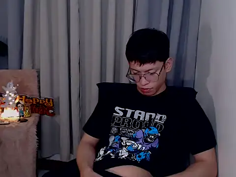 Snapshot of pinkcock_froi2305 chatting on 10.22.25 pinkcock froi2305 online show from 10.22.25