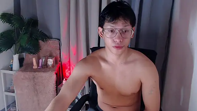 Snapshot of pinkcock_froi2305 chatting on 11.24.25 pinkcock froi2305 online show from 11.24.25