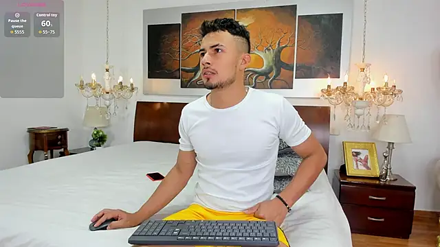 Valentiinoss online show from 01.13.26