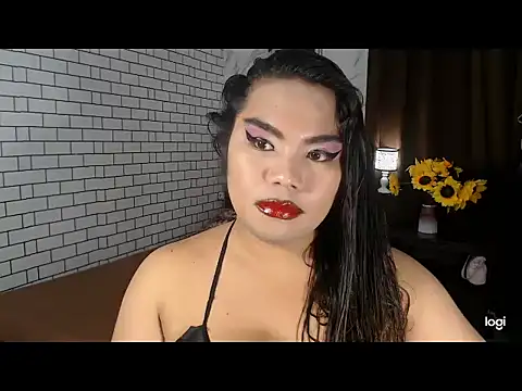 Snapshot of TSbrianaHugeCock chatting on 09.24.25 TSbrianaHugeCock online show from 09.24.25