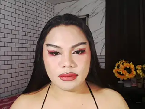 Snapshot of TSbrianaHugeCock chatting on 10.20.25 TSbrianaHugeCock online show from 10.20.25