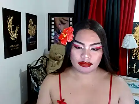 TSbrianaHugeCock online show from 04.18.26