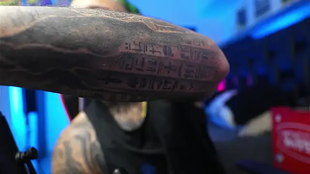 Snapshot of logan_hugh8 chatting on 02.07.26 logan hugh8 online show from 02.07.26