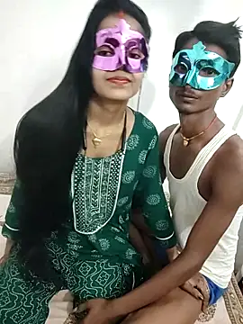 Snapshot of LOVE568 chatting on 10.13.25 LOVE568 online show from 10.13.25