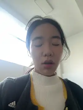 luluya1314 online show from 11.13.25