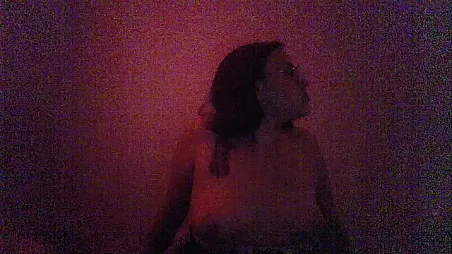 Snapshot of jenmarquez_ chatting on 10.25.25 jenmarquez online show from 10.25.25