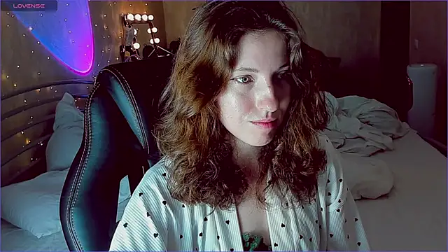 Snapshot of Agata_in_Wonderland chatting on 09.09.25 Agata in Wonderland online show from 09.09.25