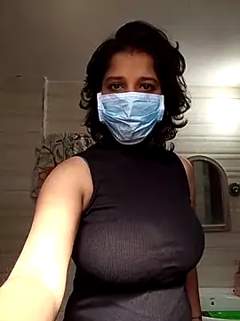 Love Foreverr12 online show from 11.18.25