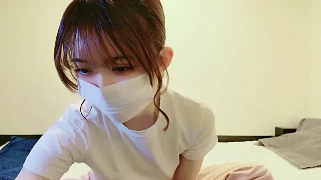 Snapshot of NANA_chan_1 chatting on 10.13.25 NANA chan 1 online show from 10.13.25