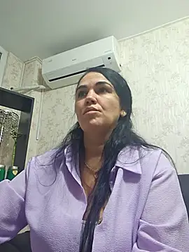 VickyDivinee online show from 09.19.25