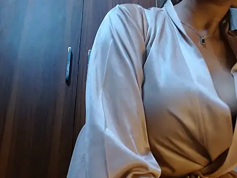 Snapshot of soya_queen chatting on 07.26.26 soya queen online show from 07.26.26