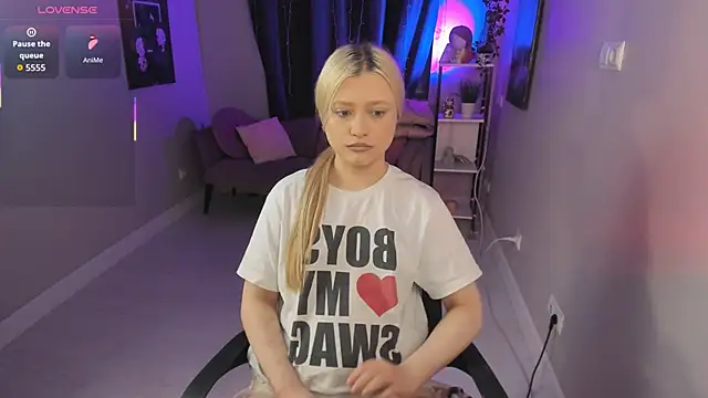 Millie Vanillies online show from 10.09.25