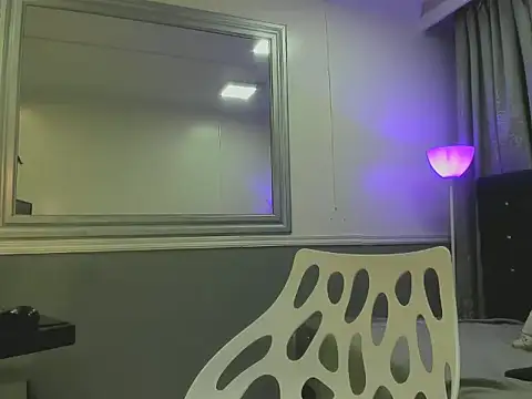 Oriana Jhonson online show from 02.21.26