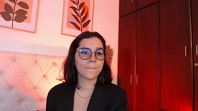 Snapshot of barbyehot chatting on 09.12.25 barbyehot online show from 09.12.25