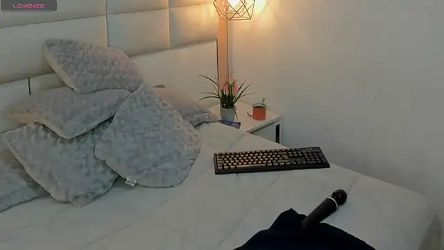 Salome Smitth 1 online show from 02.28.26