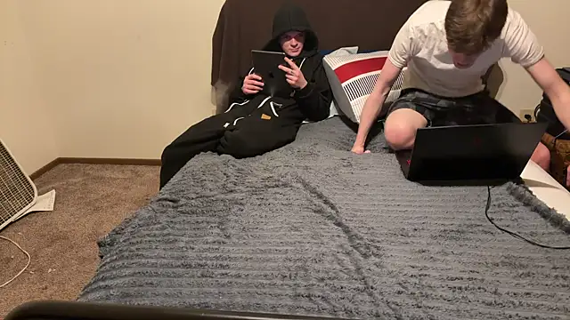 Snapshot of BigIncognitoXXX chatting on 02.12.26 BigIncognitoXXX online show from 02.12.26