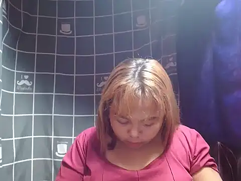 Snapshot of Hajaima chatting on 11.14.25 Hajaima online show from 11.14.25