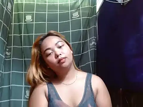 Snapshot of Hajaima chatting on 11.27.25 Hajaima online show from 11.27.25