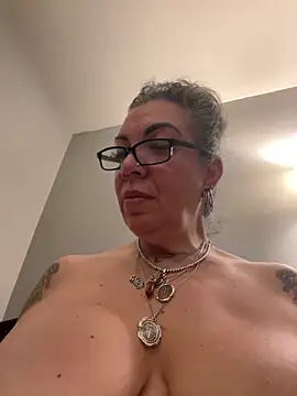 dieseldame1313 online show from 02.26.25