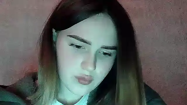 SweetLoraa online show from 11.13.25