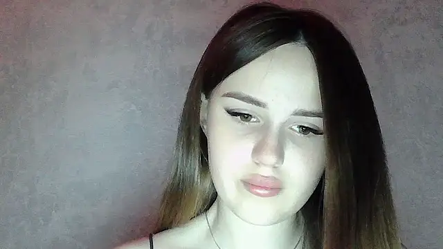 Snapshot of SweetLoraa chatting on 06.19.26 SweetLoraa online show from 06.19.26