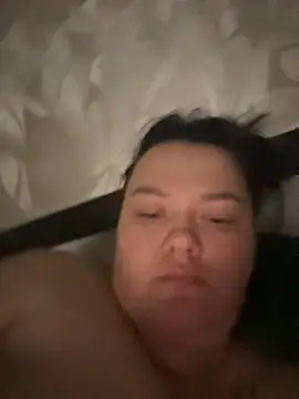 SunnyLeila2101 online show from 10.22.25