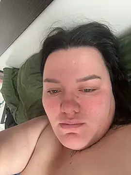 SunnyLeila2101 online show from 10.31.25