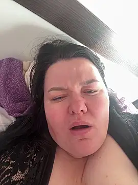 SunnyLeila2101 online show from 11.15.25