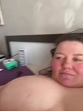 SunnyLeila2101 online show from 03.05.26