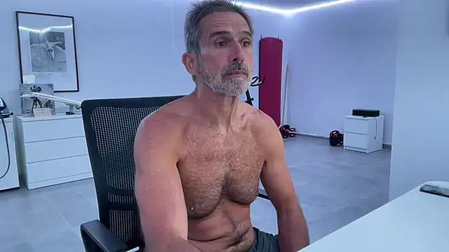 Snapshot of cumwithbrad chatting on 09.14.25 cumwithbrad online show from 09.14.25