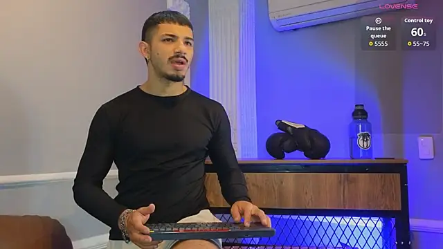 ArturoCardona  online show from 12.15.25