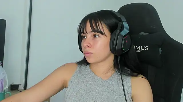 Snapshot of Aishelyng chatting on 01.16.26 Aishelyng online show from 01.16.26