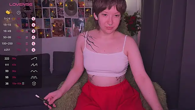 jooycetreier online show from 11.26.25