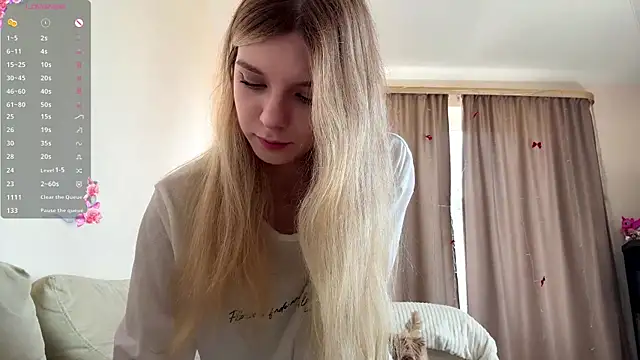 Snapshot of FruityXo chatting on 06.07.26 FruityXo online show from 06.07.26