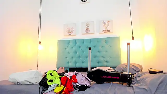 Snapshot of cris_dulce chatting on 09.28.25 cris dulce online show from 09.28.25