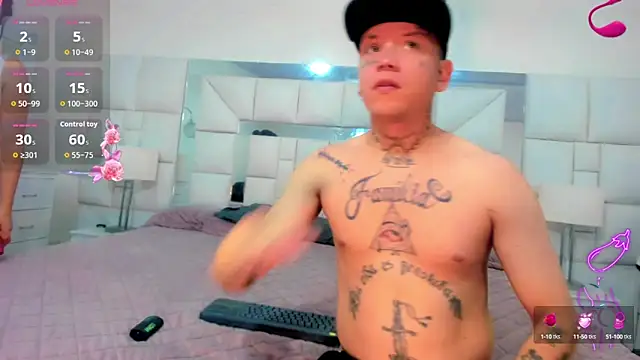 Dangerous couple  online show from 10.04.25