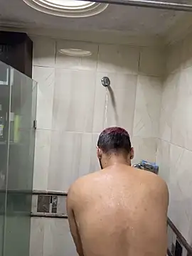 Snapshot of __Damian___ chatting on 09.25.25 Damian online show from 09.25.25