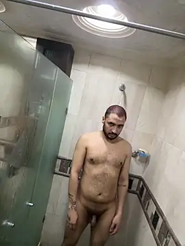 Snapshot of __Damian___ chatting on 09.26.25 Damian online show from 09.26.25