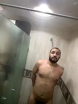 Snapshot of __Damian___ chatting on 09.29.25 Damian online show from 09.29.25