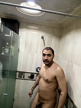 Snapshot of __Damian___ chatting on 10.07.25 Damian online show from 10.07.25