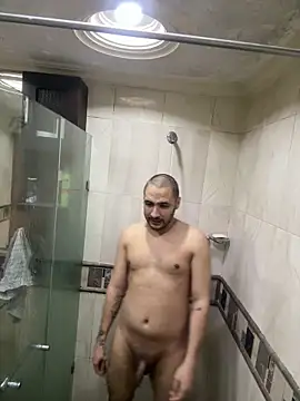 Snapshot of __Damian___ chatting on 10.16.25 Damian online show from 10.16.25