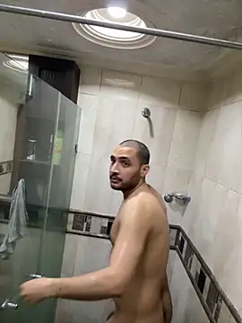 Snapshot of __Damian___ chatting on 10.20.25 Damian online show from 10.20.25