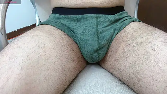 Snapshot of __Damian___ chatting on 12.14.25 Damian online show from 12.14.25