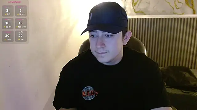 Snapshot of Lancelot_19 chatting on 10.15.25 Lancelot 19 online show from 10.15.25