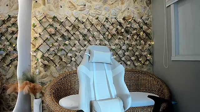 VenusBlazer online show from 12.17.25