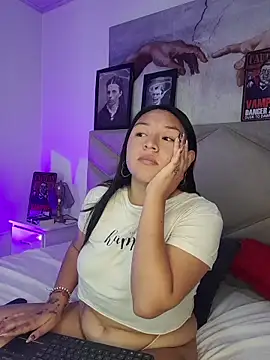 BellaRoux1 online show from 10.21.25